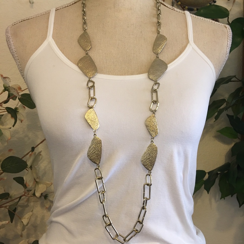 Vintage 90s gold tone textured disc chain necklace